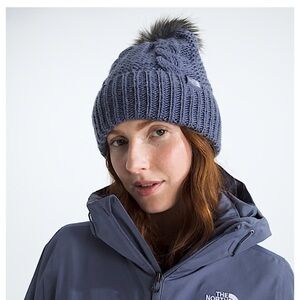 The North Face Women’s mega fur Cable Knit Beanie with Pom twilight galaxy NWT